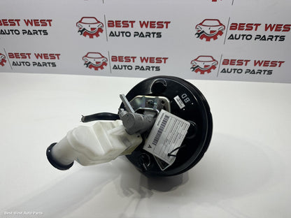 2024 TOYOTA HILUX Brake Booster