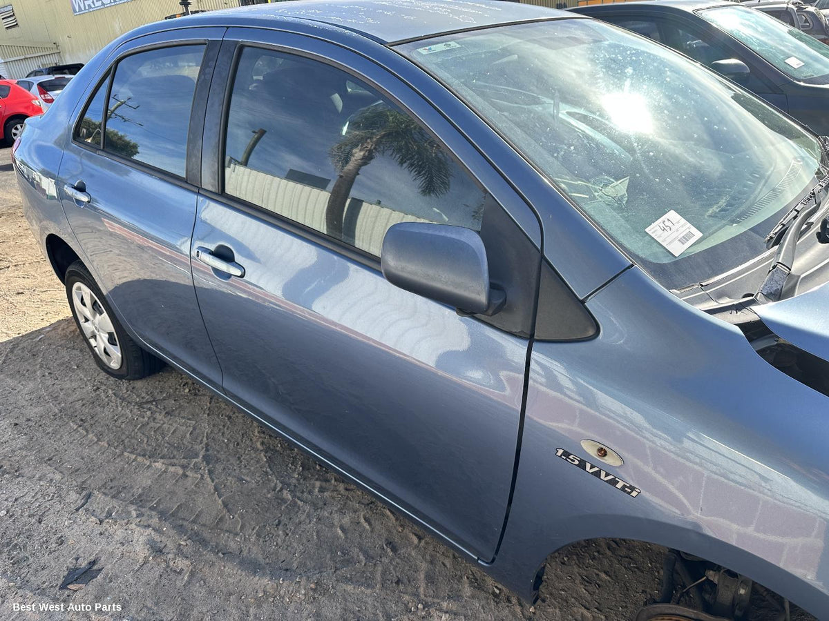 2008 TOYOTA YARIS Right Taillight