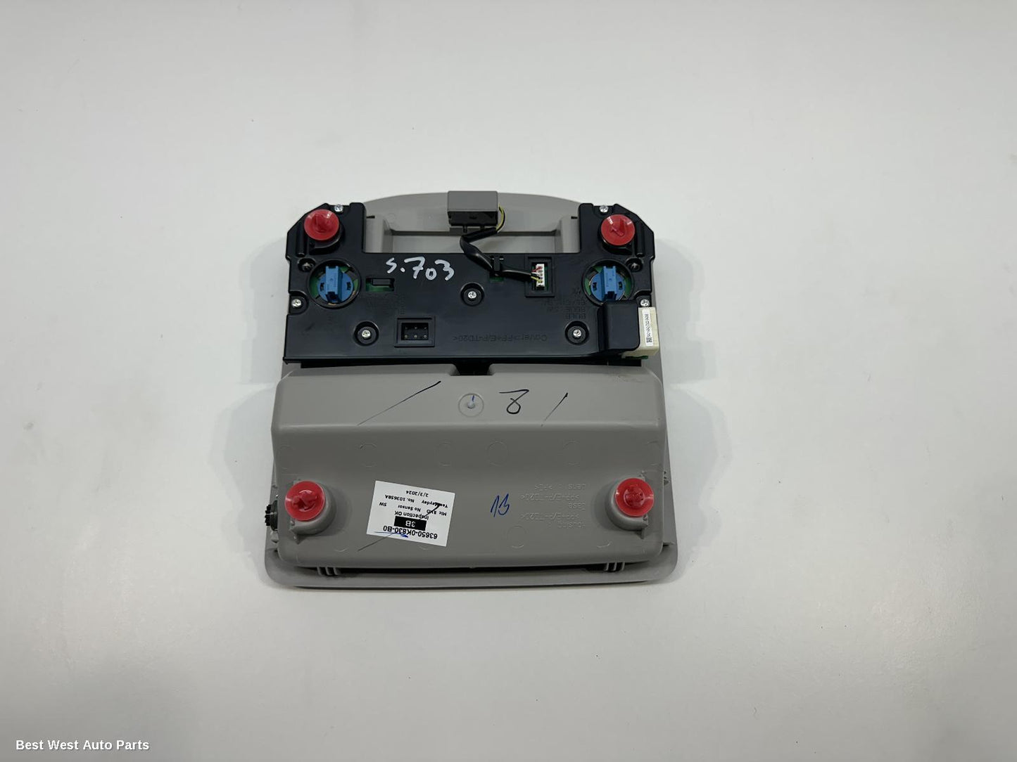 2024 TOYOTA HILUX Courtesy Light