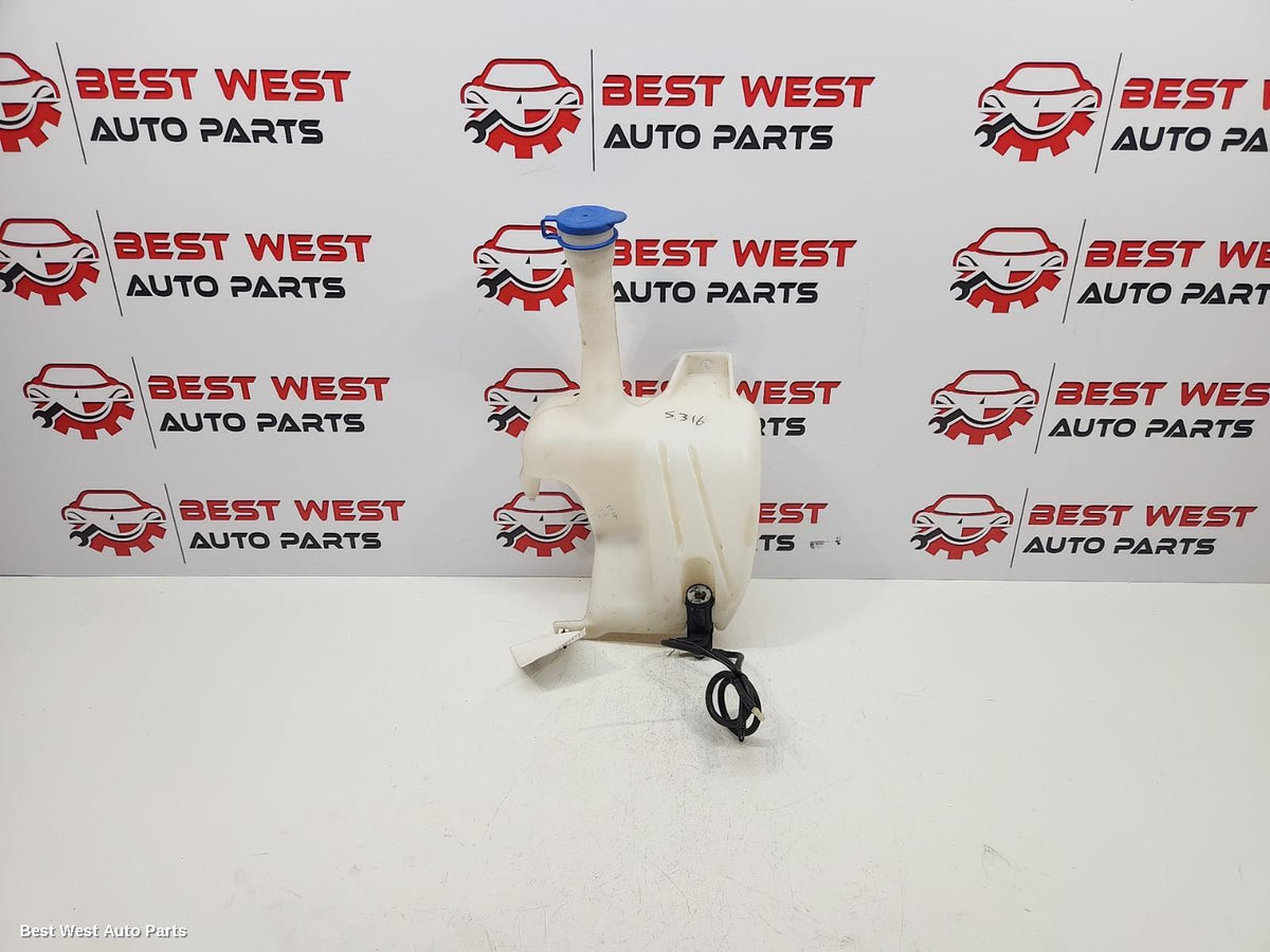 2017 FORD ECOSPORT Washer Bottle