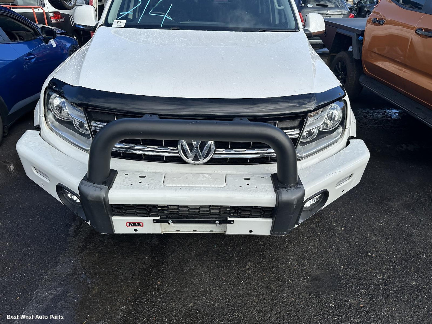2018 VOLKSWAGEN AMAROK Courtesy Light