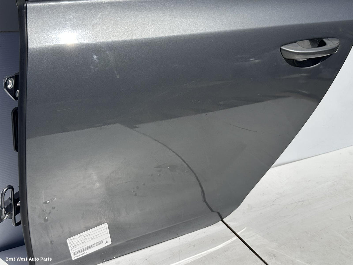 2012 VOLKSWAGEN GOLF Left Rear Door/Sliding
