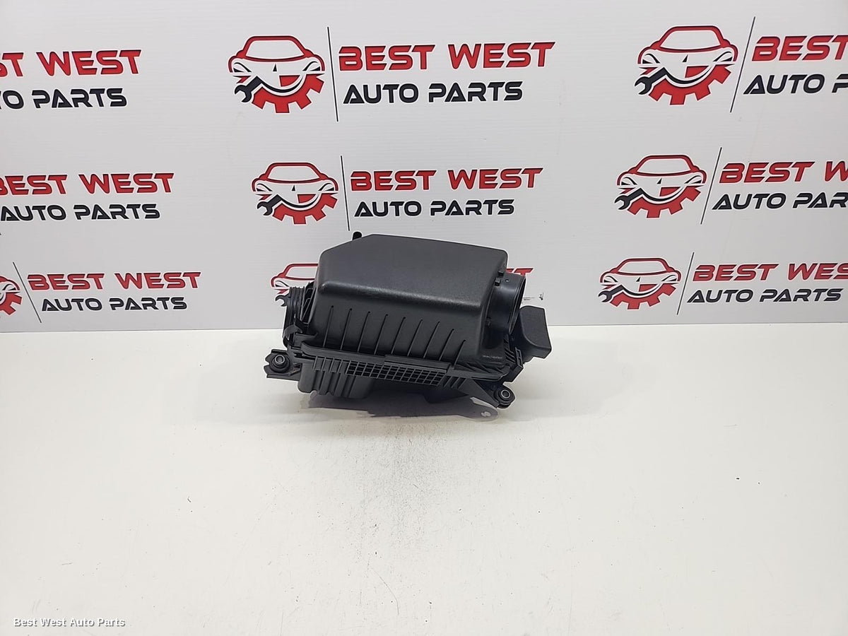 2014 HYUNDAI VELOSTER Air Cleaner/Box