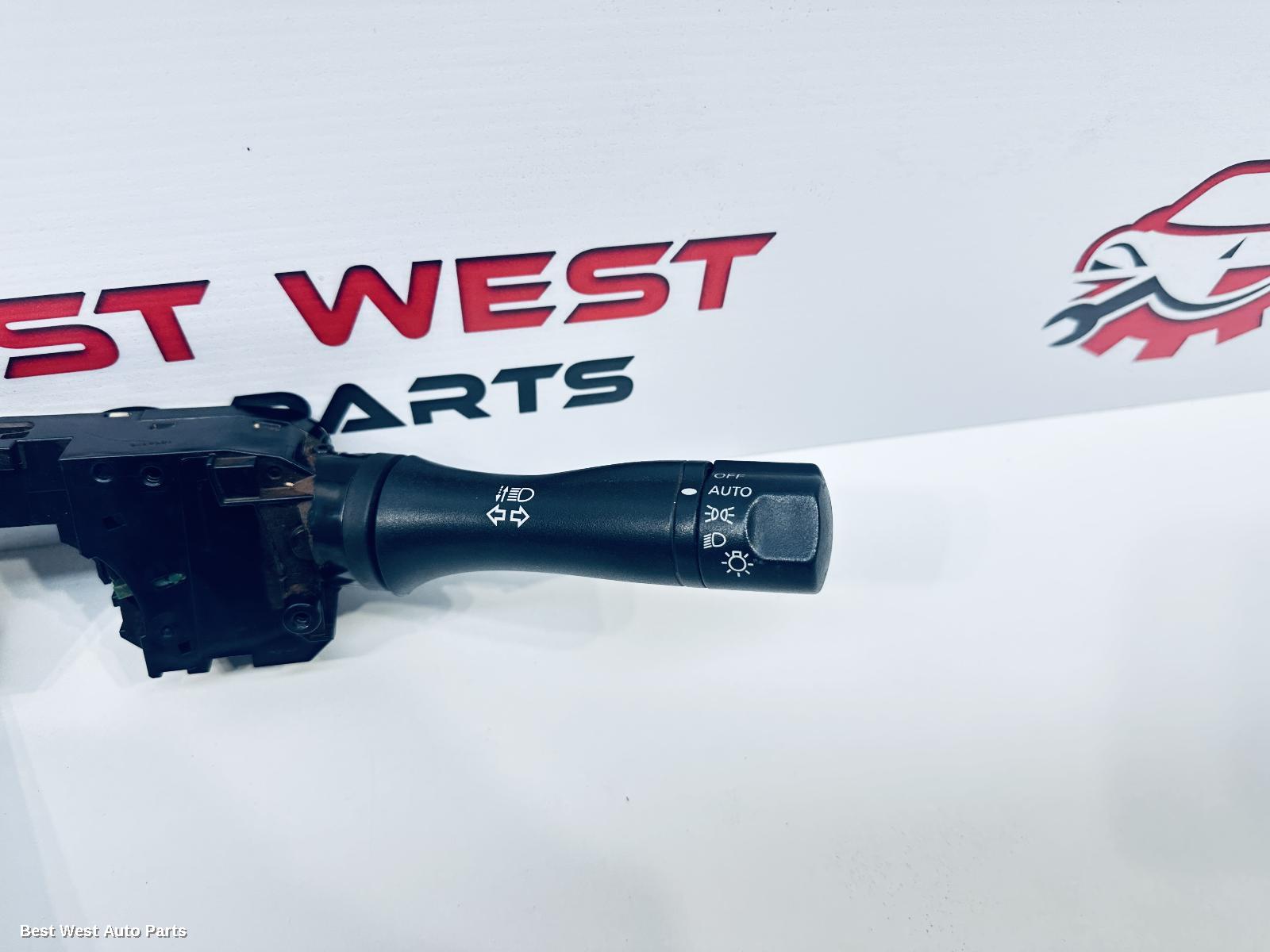2018 NISSAN NAVARA Combination Switch