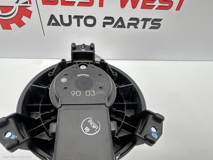 2018 TOYOTA HILUX Heater Fan Motor