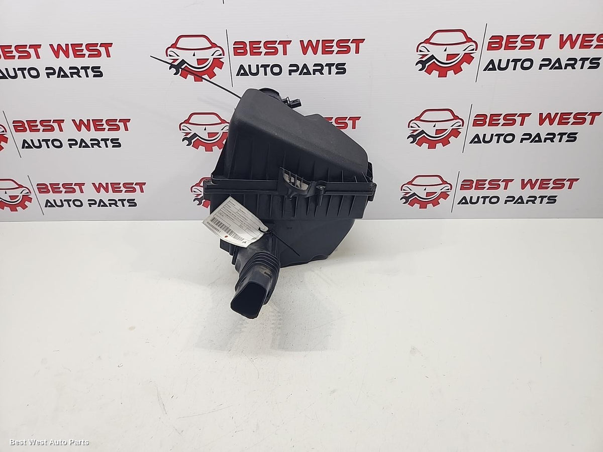2013 FORD MONDEO Air Cleaner/Box