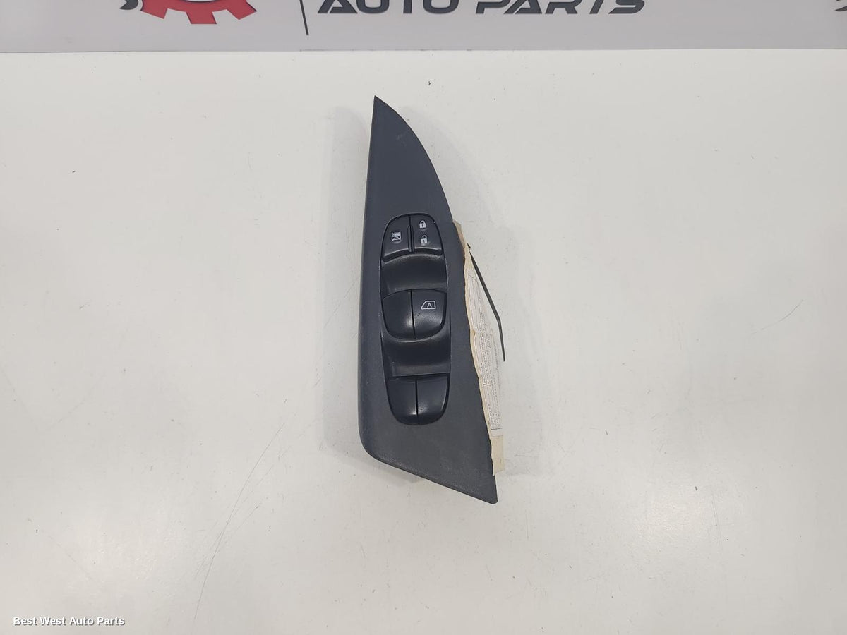 2015 NISSAN PULSAR Pwr Dr Wind Switch