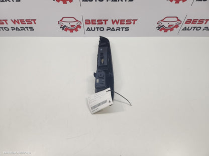 2023 NISSAN NAVARA Pwr Dr Wind Switch
