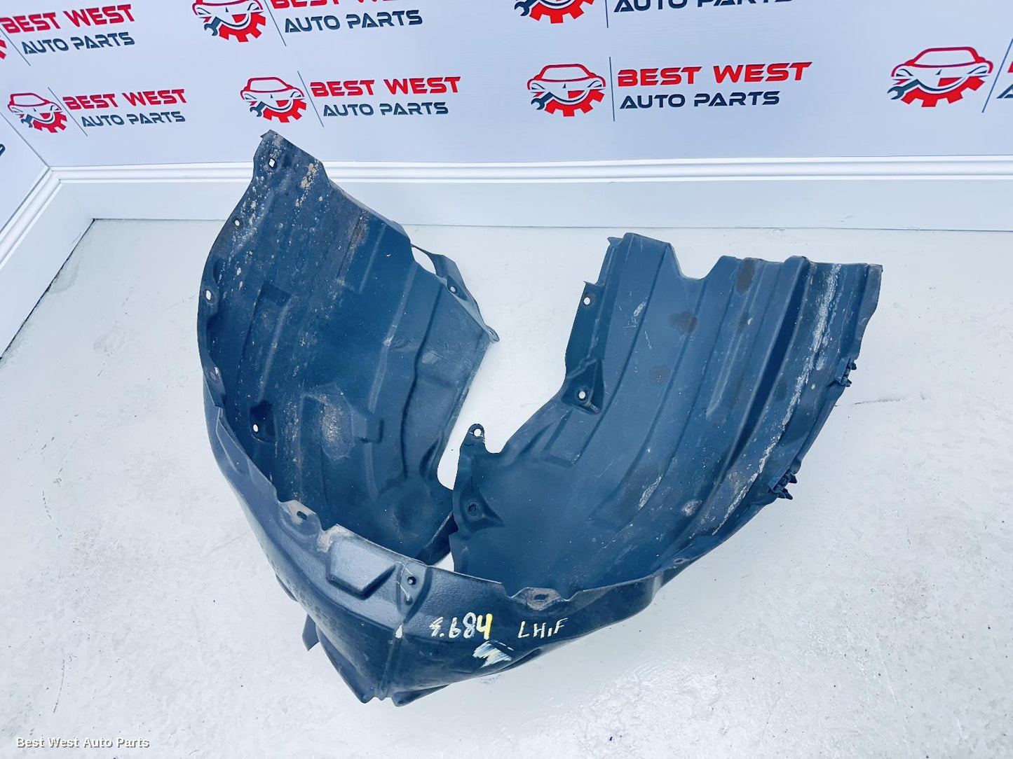 2021 TOYOTA CAMRY Left Guard Liner