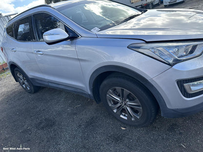 2013 HYUNDAI SANTA FE Washer Bottle