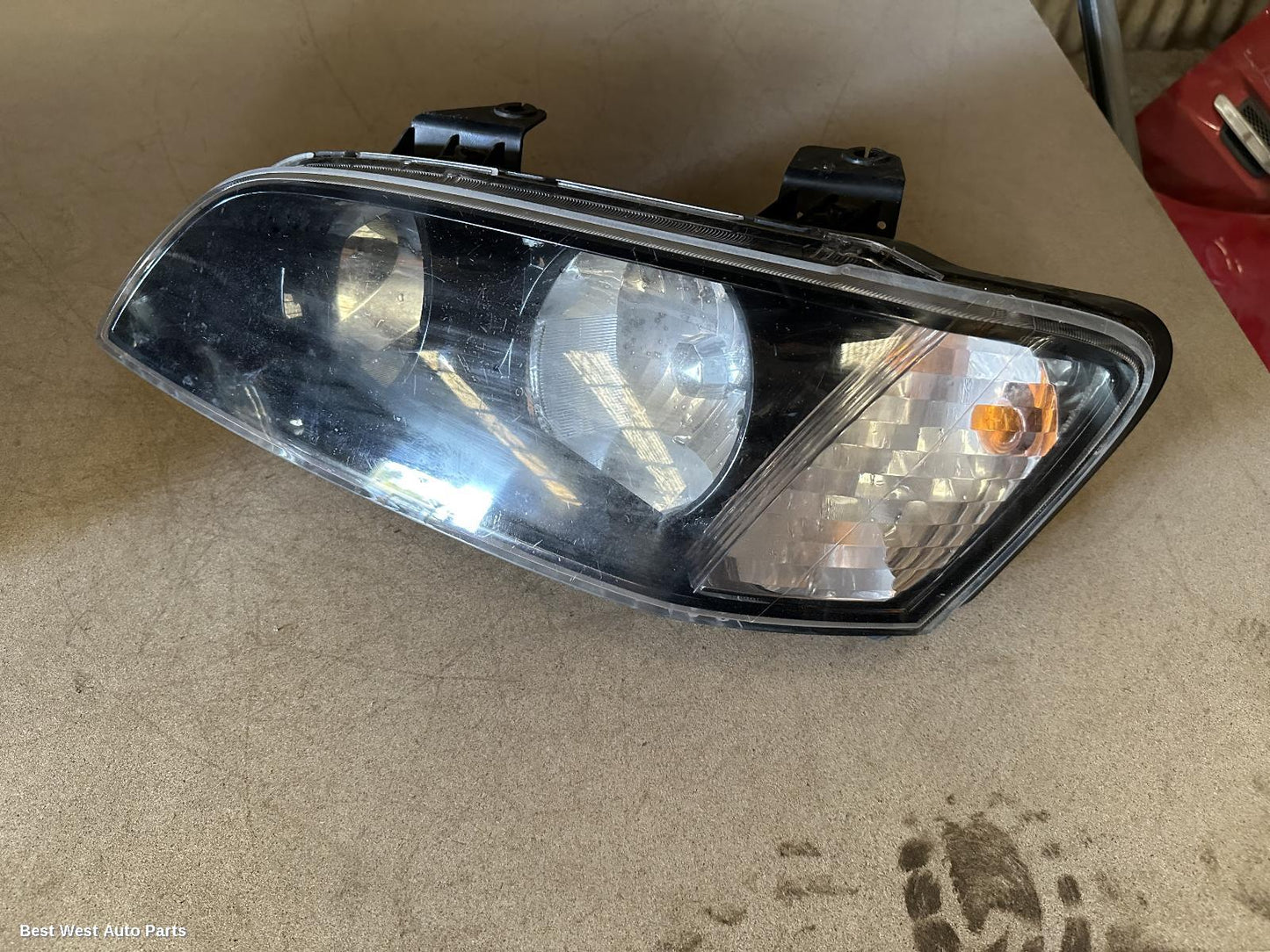 2007 HOLDEN COMMODORE Left Headlamp
