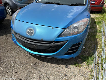 2010 MAZDA 3 Left Guard