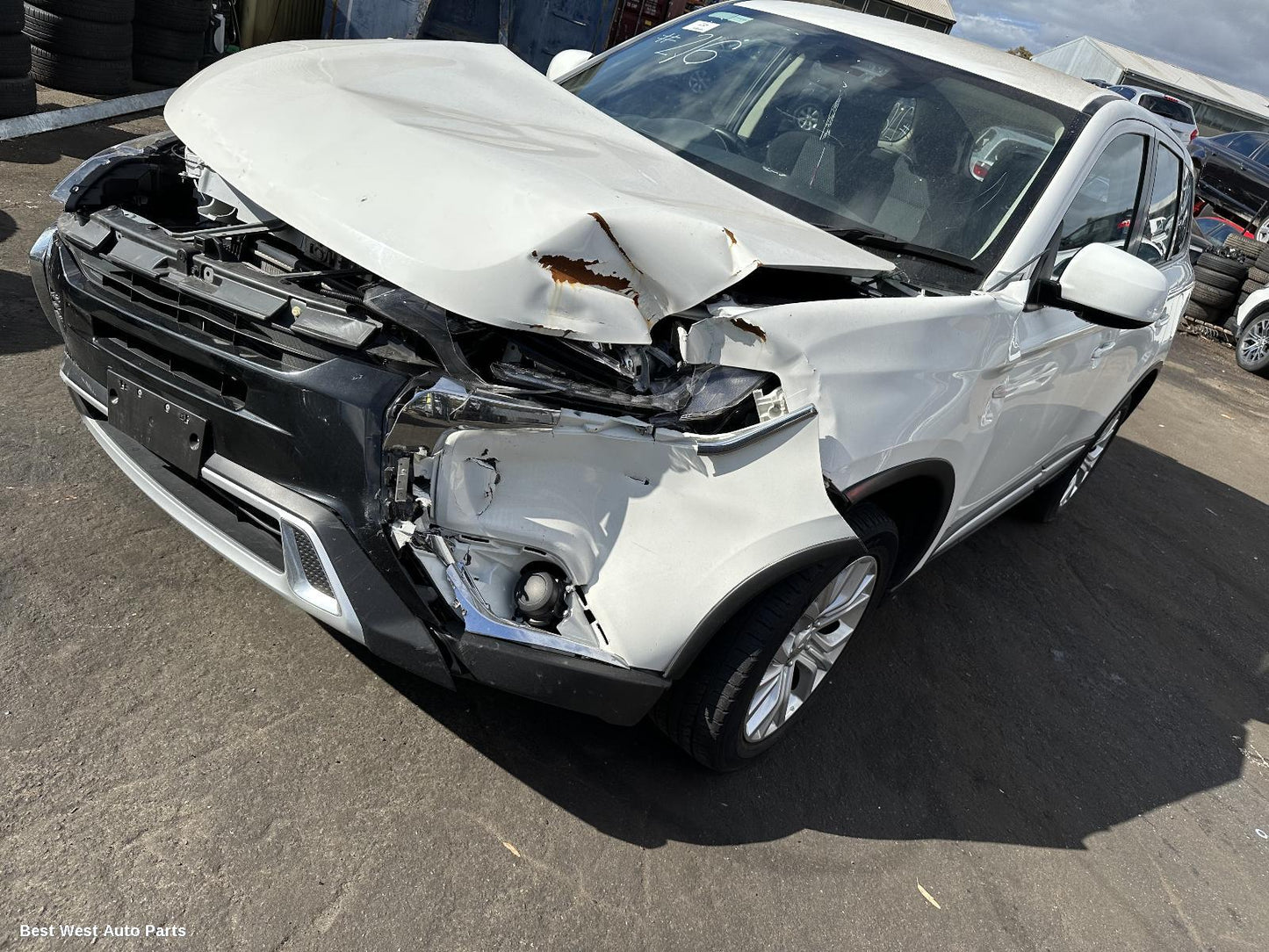 2021 MITSUBISHI OUTLANDER Fan