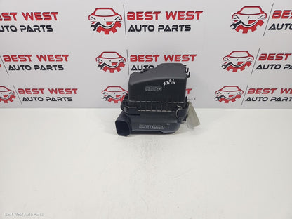 2014 TOYOTA COROLLA Air Cleaner/Box