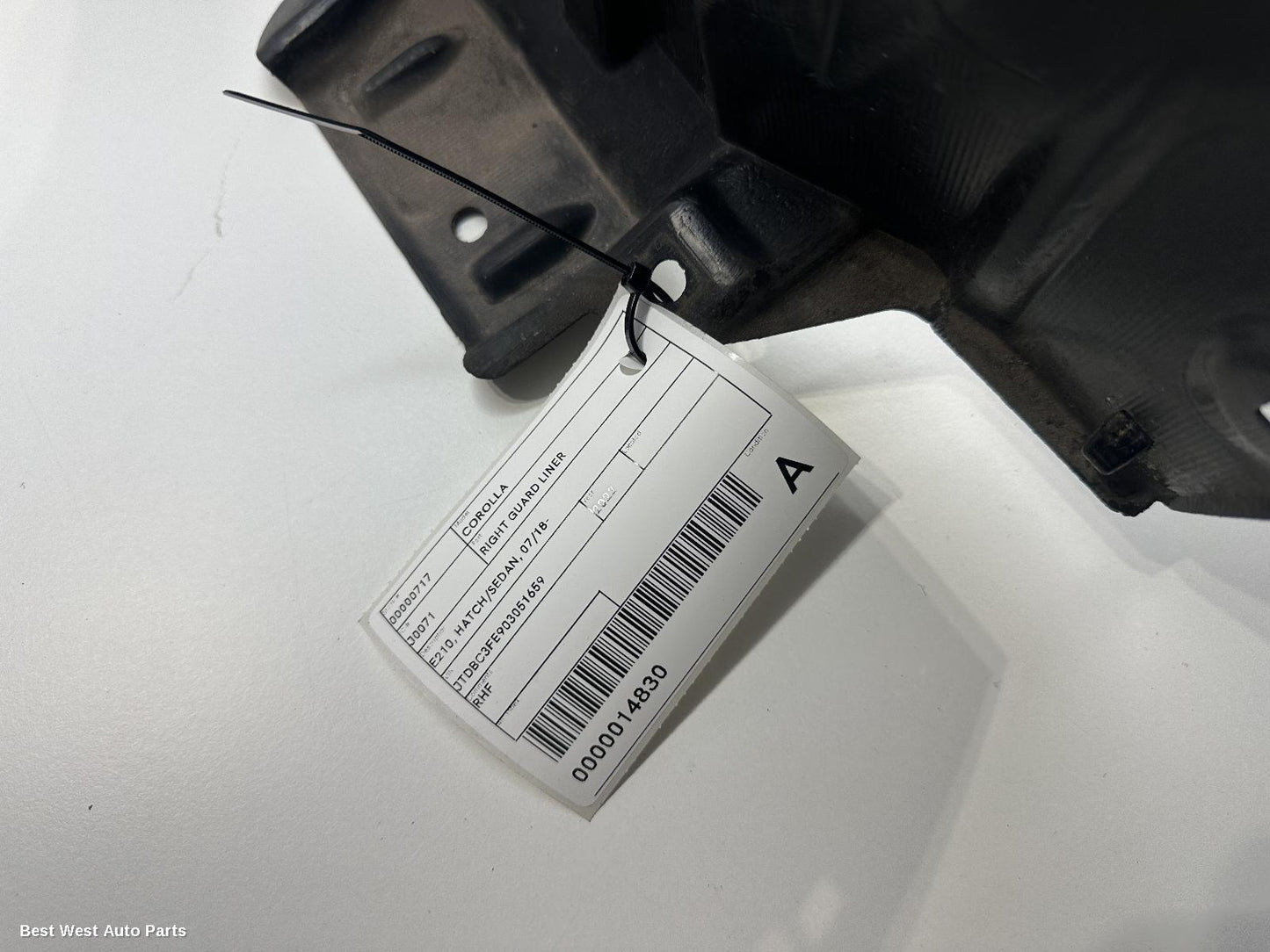 2022 TOYOTA COROLLA Right Guard Liner