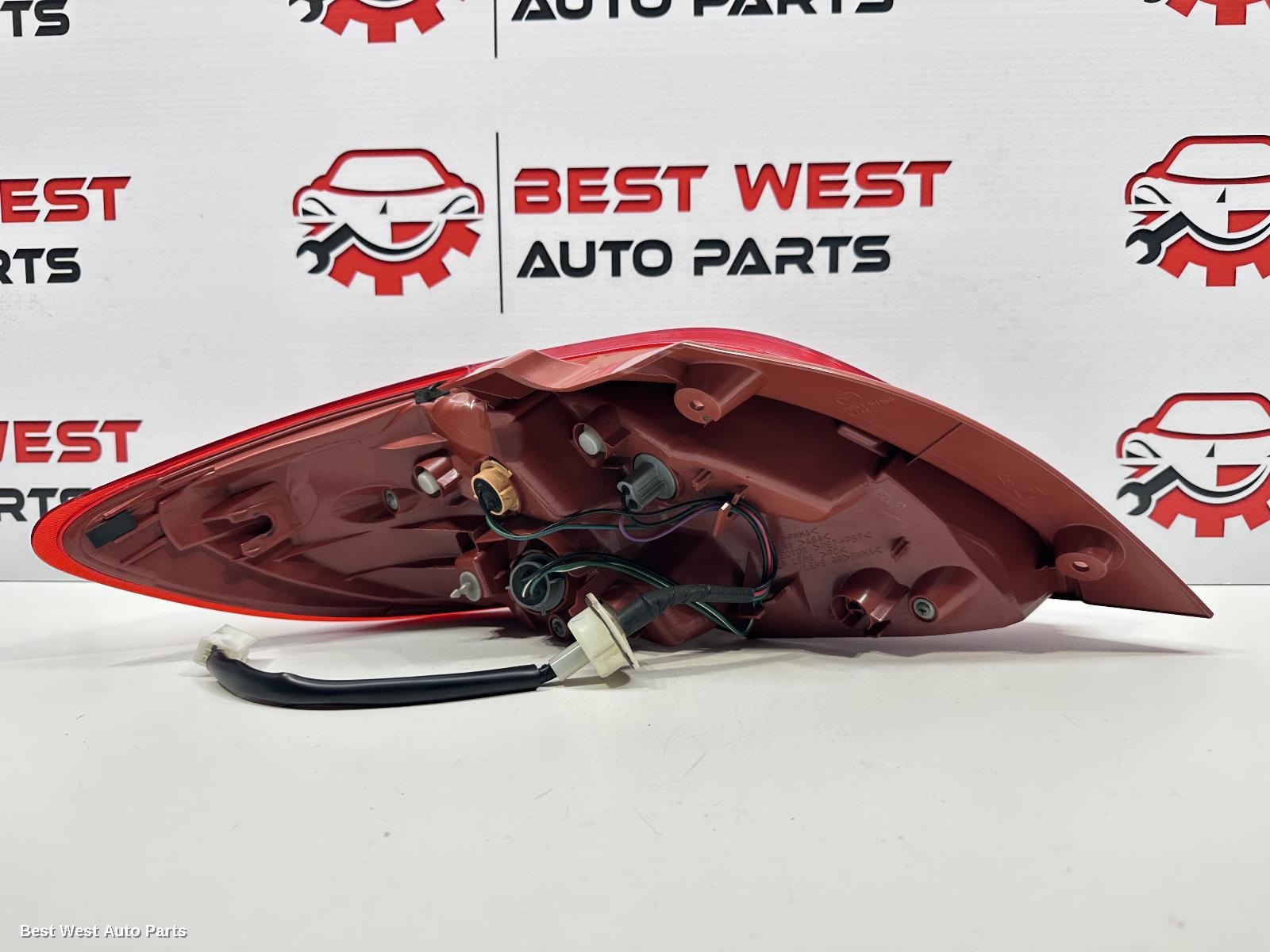 2013 MAZDA 2 Right Taillight