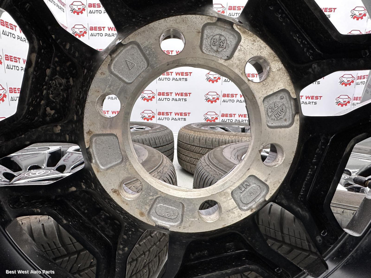 2024 TOYOTA HILUX Wheel Mag