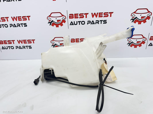 2016 HYUNDAI I30 Washer Bottle