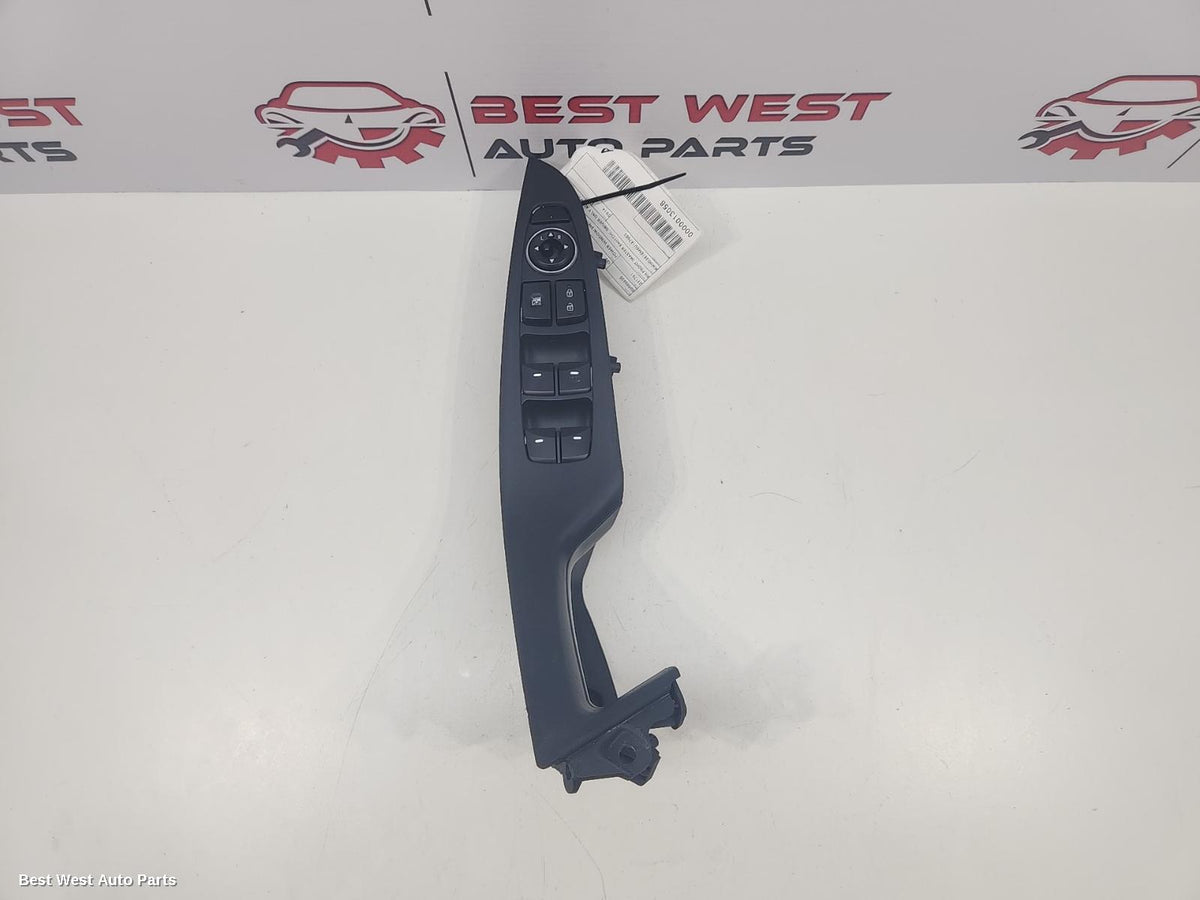 2014 HYUNDAI I30 Pwr Dr Wind Switch