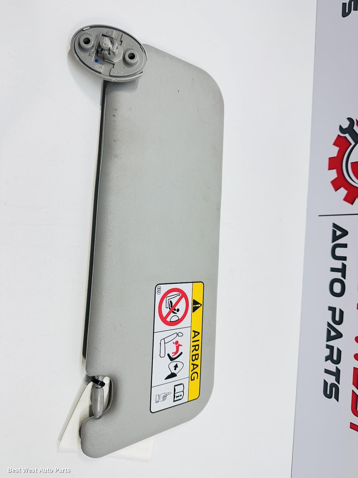 2018 TOYOTA HILUX Sunvisor