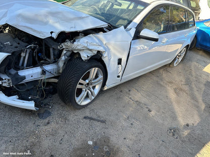 2013 HOLDEN COMMODORE Left Front Door