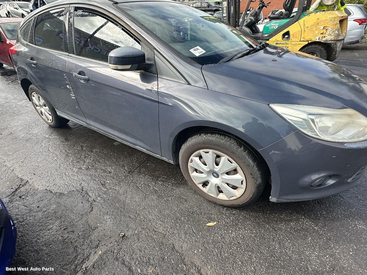 2015 FORD FOCUS Radiator Support