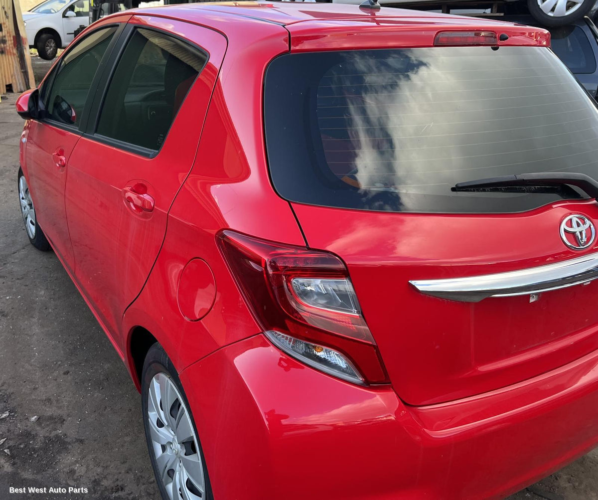 2016 TOYOTA YARIS Right Door Mirror