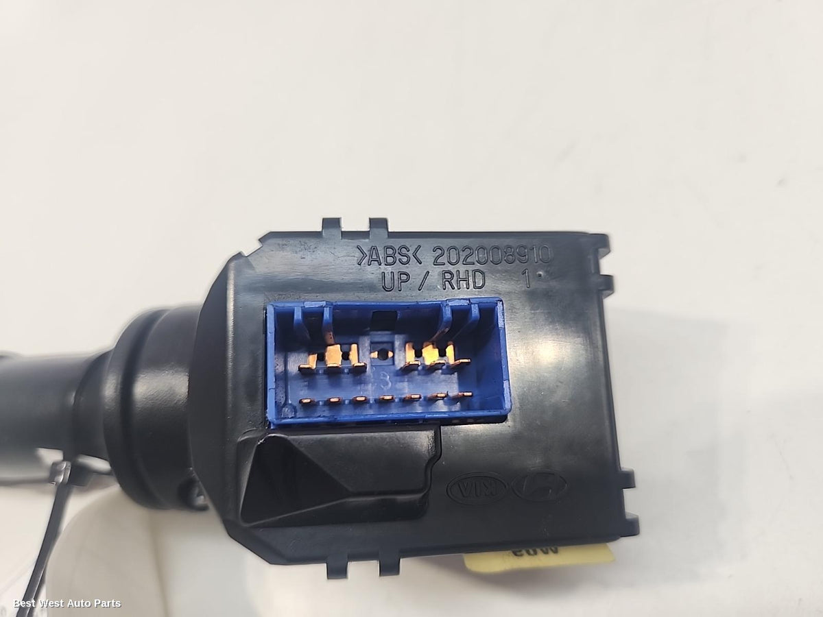 2014 HYUNDAI I30 Combination Switch