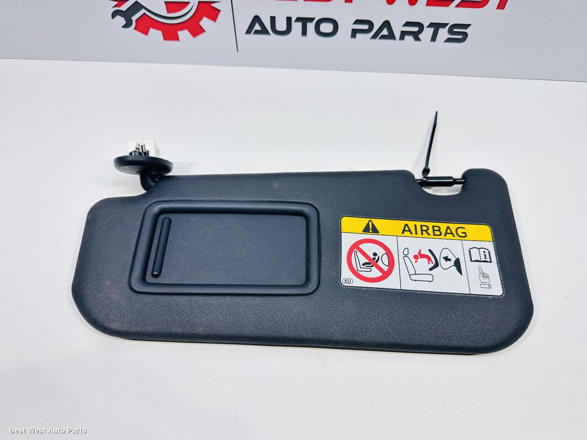 2018 TOYOTA C-HR Sunvisor