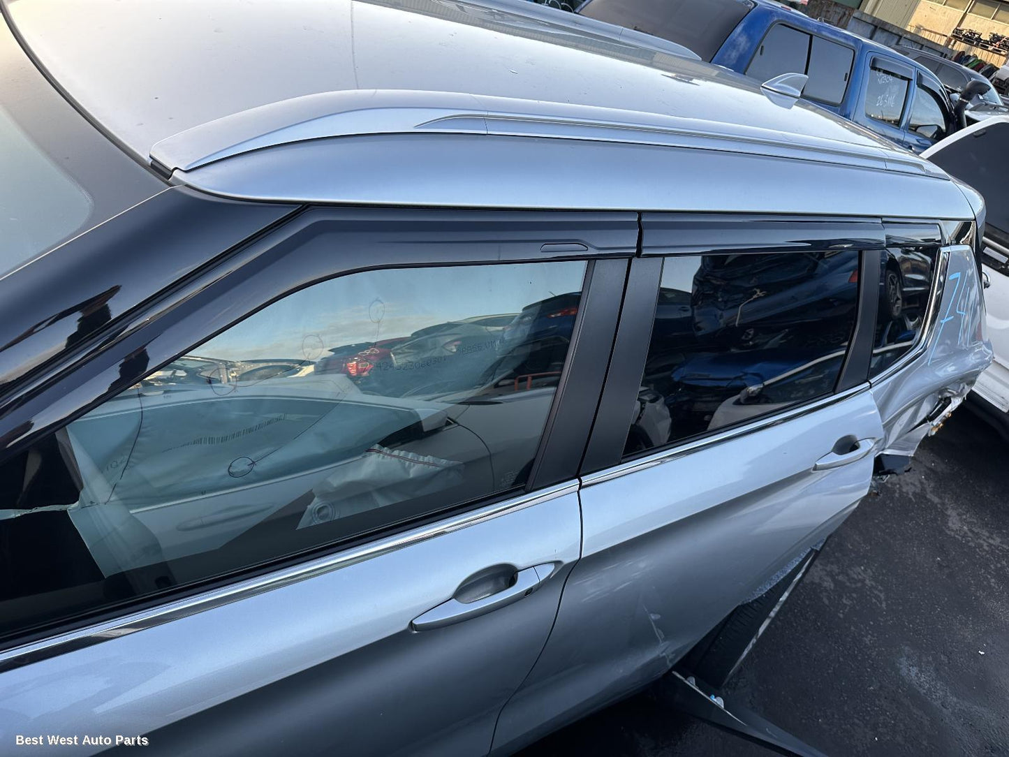 2023 MITSUBISHI OUTLANDER Roof Rack/Bars