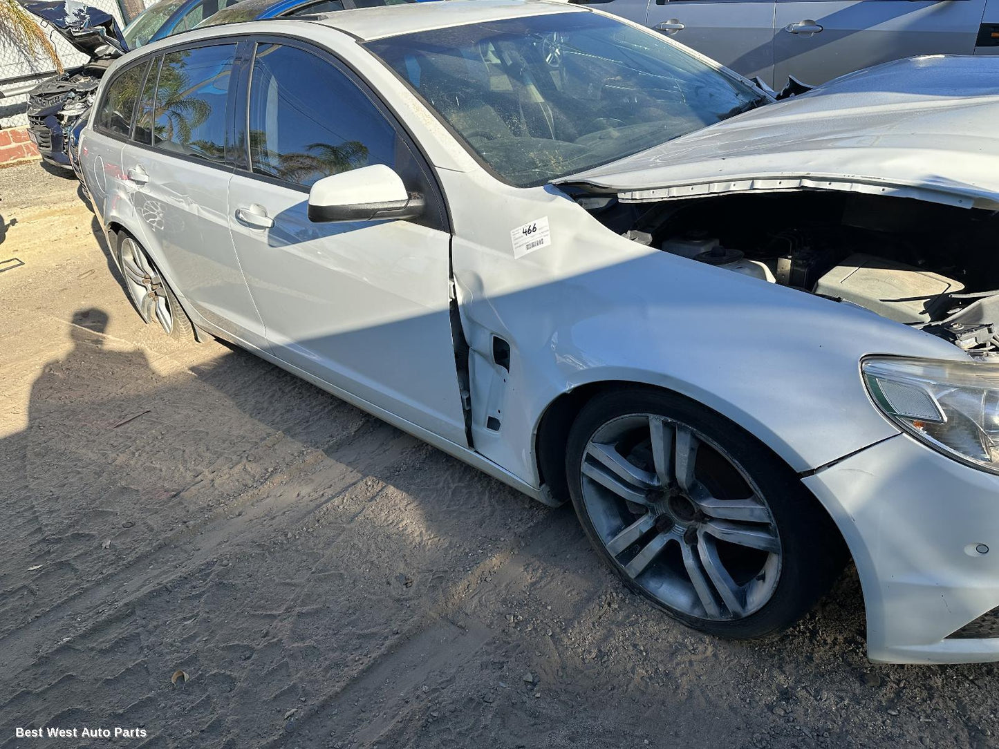 2013 HOLDEN COMMODORE Right Front Door