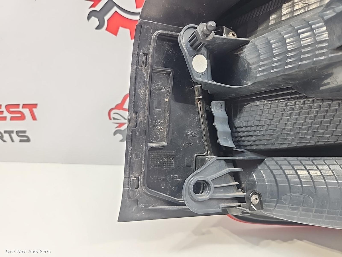 2014 BMW 1 SERIES Left Taillight
