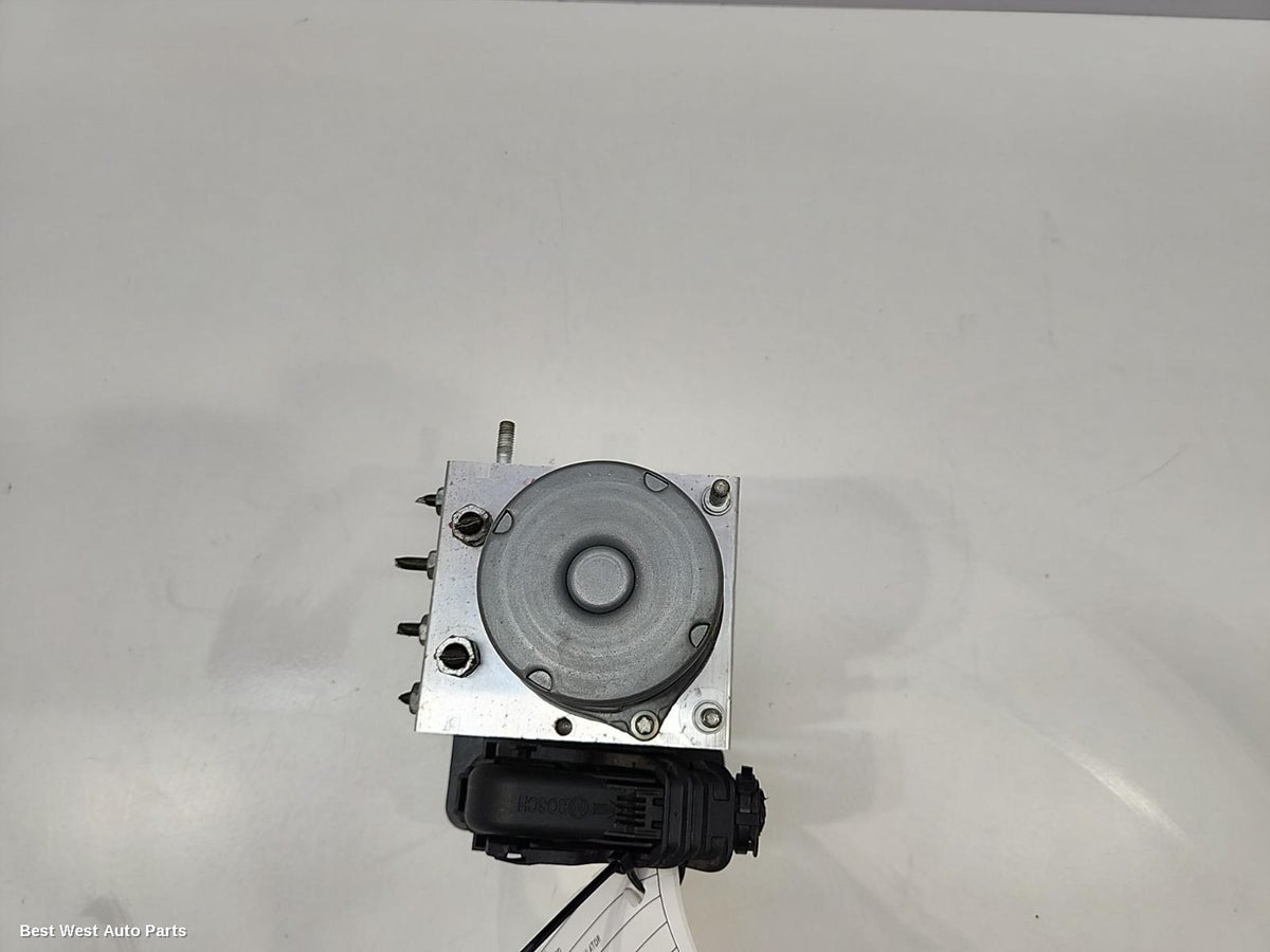 2019 MITSUBISHI PAJERO Abs Pump/Modulator