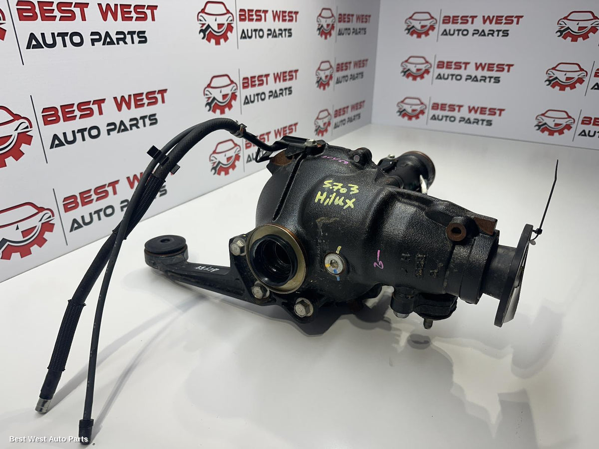 2024 TOYOTA HILUX Differential Centre