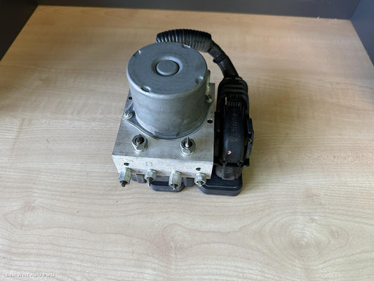 2019 MAZDA CX3 Abs Pump/Modulator
