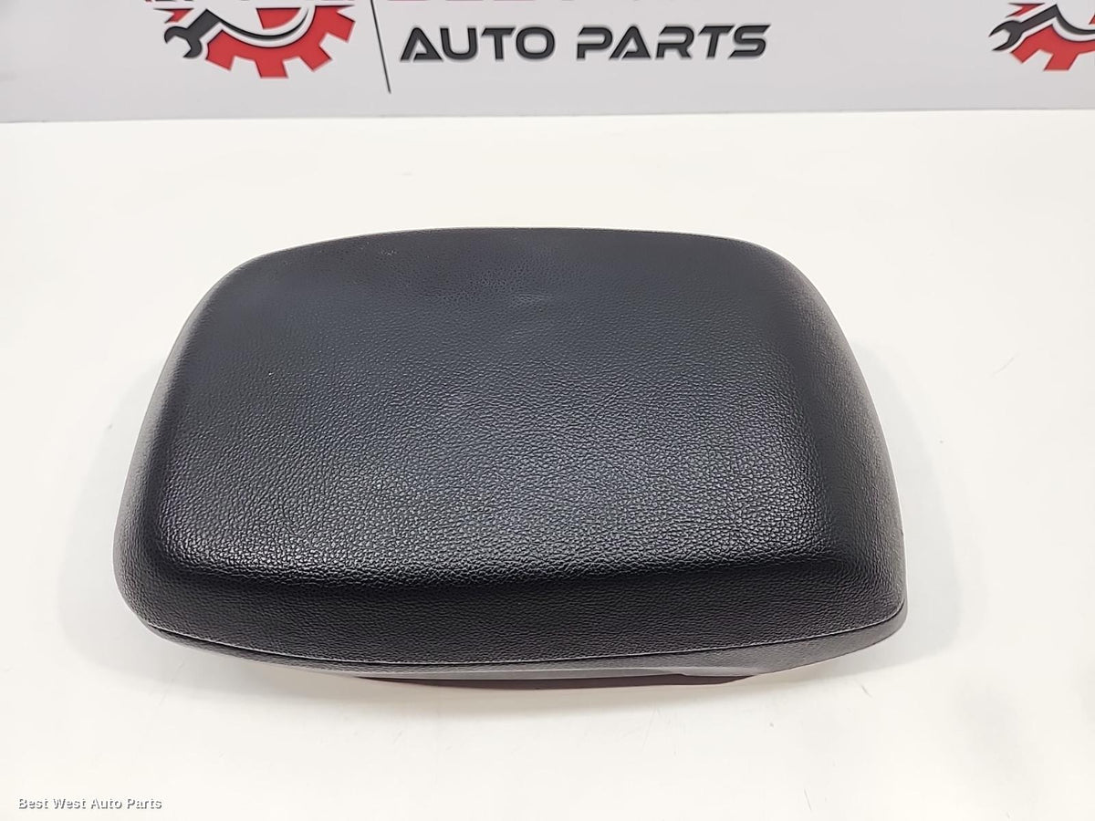 2015 HYUNDAI I30 Console