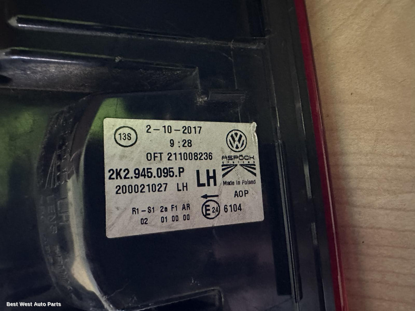 2018 VOLKSWAGEN CADDY Left Taillight