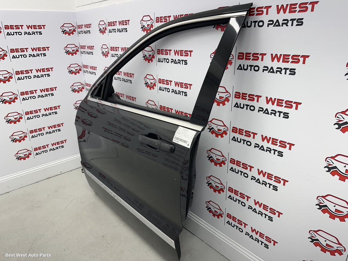 2011 JEEP GRANDCHEROKEE Left Front Door