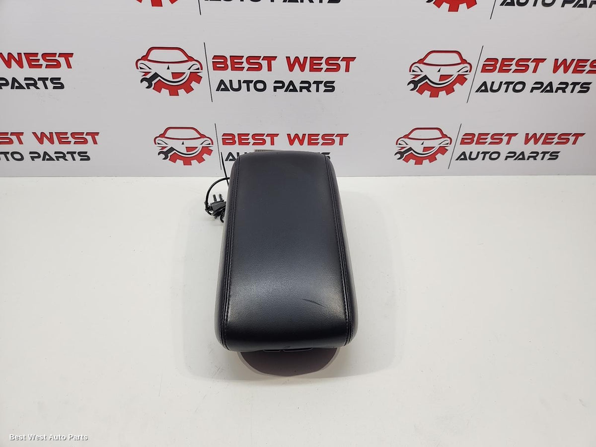 2011 JEEP GRANDCHEROKEE Console