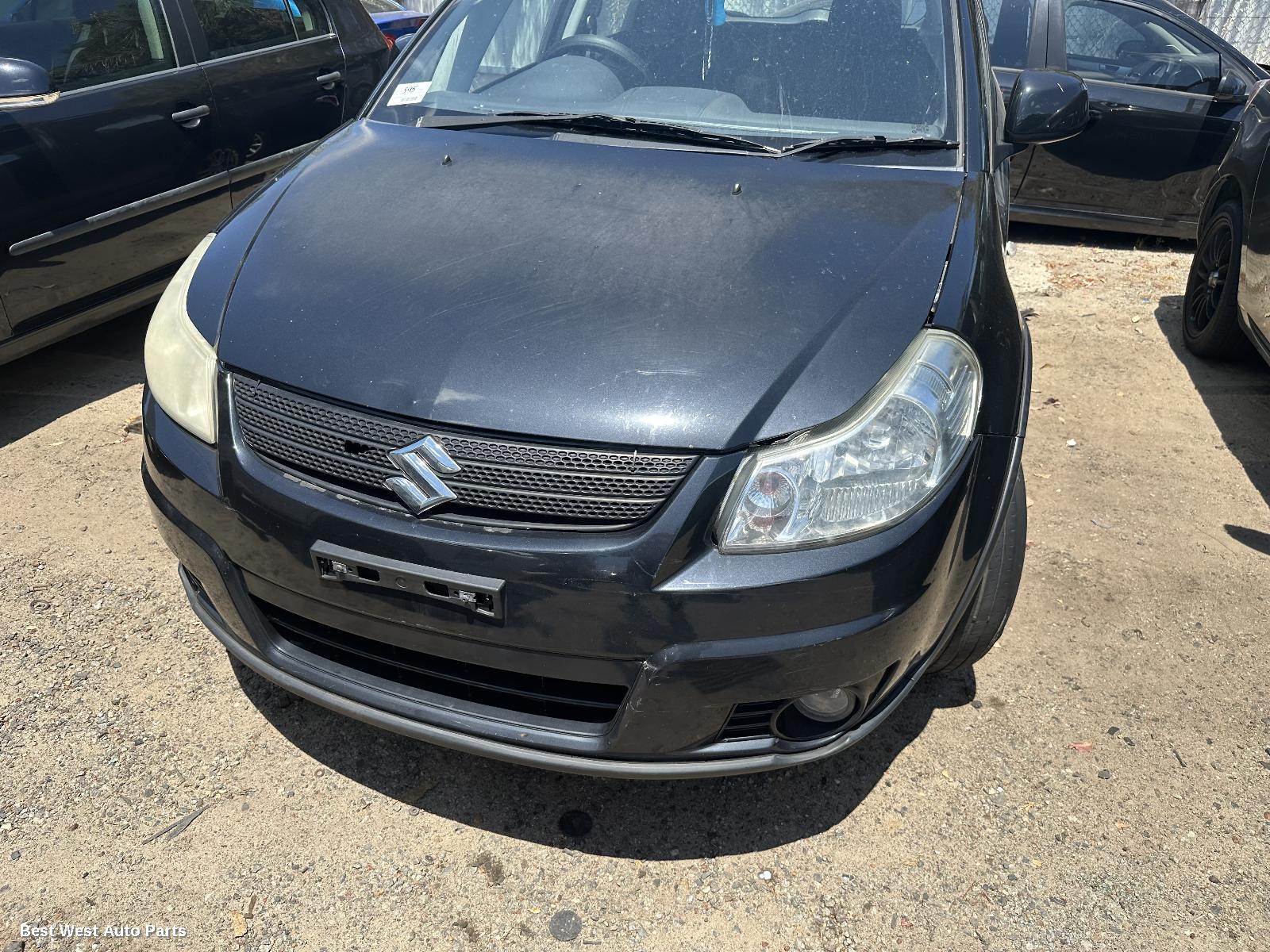 2009 SUZUKI SX4 Left Front Door