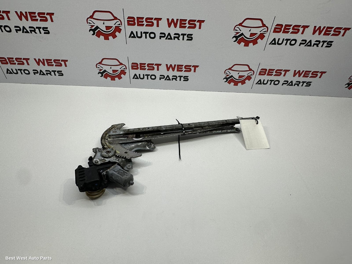 2014 TOYOTA COROLLA Right Front Window Reg/Motor