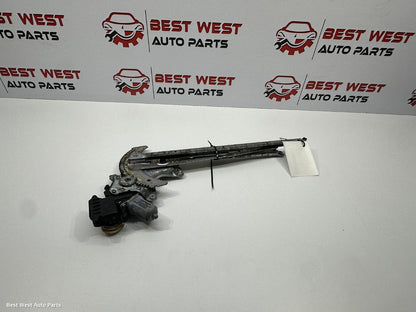 2014 TOYOTA COROLLA Right Front Window Reg/Motor