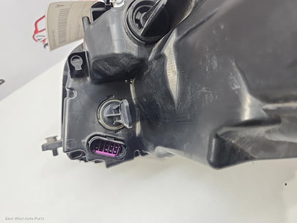 2015 VOLKSWAGEN CADDY Right Headlamp