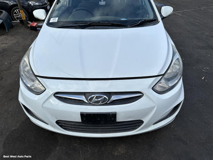 2014 HYUNDAI ACCENT Air Cleaner/Box
