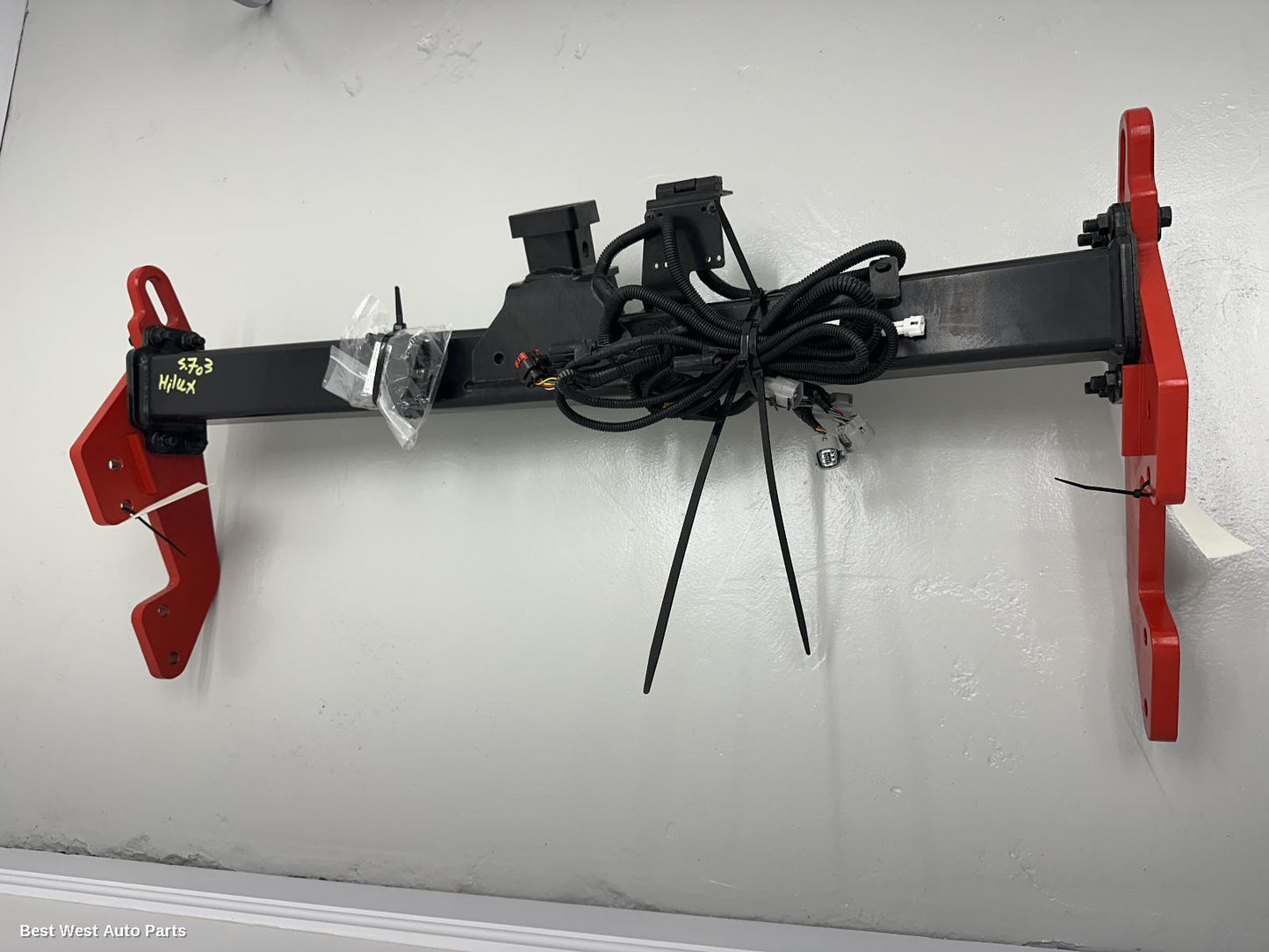 2024 TOYOTA HILUX Towbar