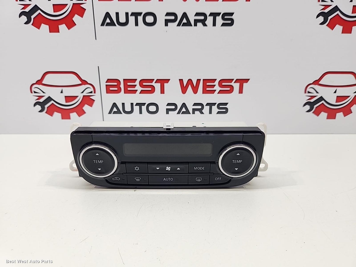 2019 MITSUBISHI PAJERO Heater/Ac Controls