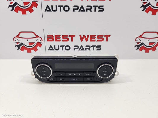 2019 MITSUBISHI PAJERO Heater/Ac Controls