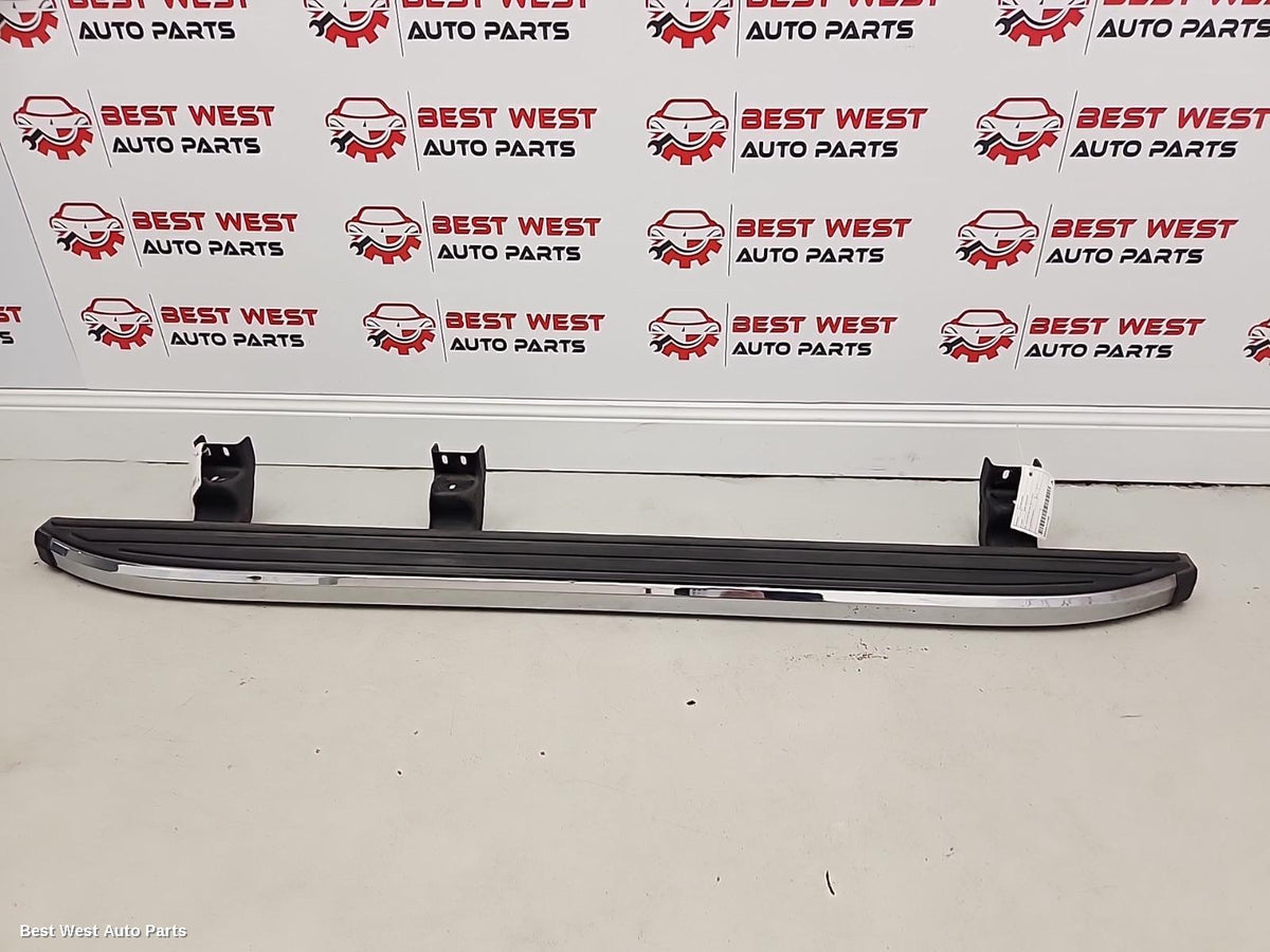 2019 NISSAN PATHFINDER Side Step/Skirt