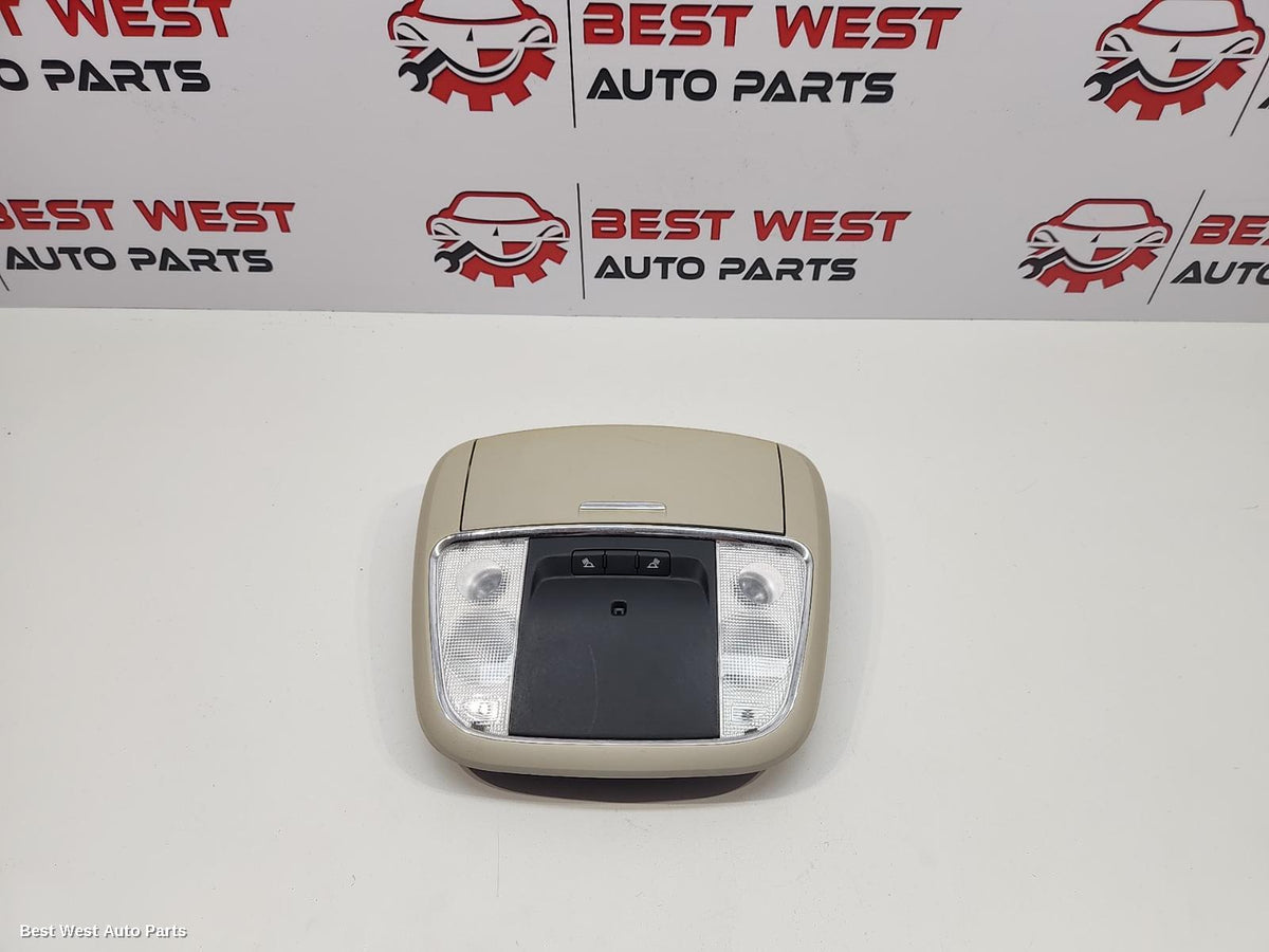 2011 JEEP GRANDCHEROKEE Courtesy Light