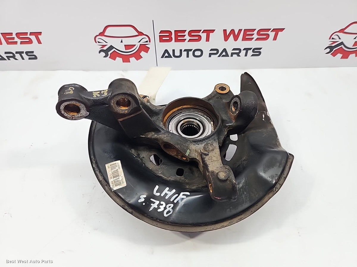 2017 TOYOTA COROLLA Left Front Hub Assembly